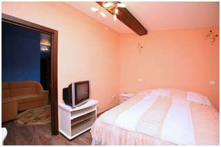 Гостиница Орион Белокуриха 2-комнатный номер полулюкс с 1 двуспальной кроватью-7