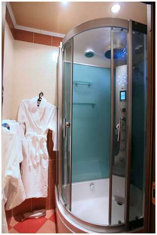 Гостиница Орион Белокуриха 2-комнатный номер люкс-4